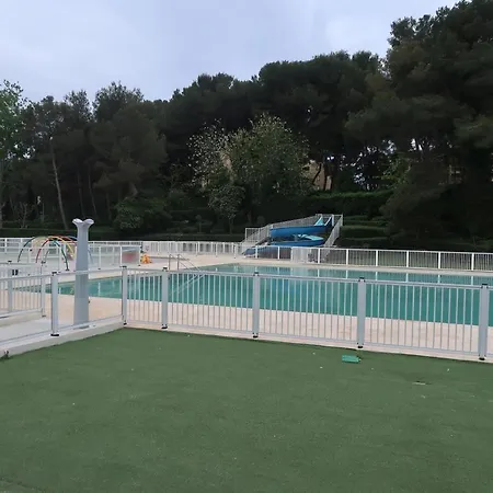 Domaine De La Coudouliere, Calme, Sans Vis A Vis, Proche Mer, Piscine Apartment